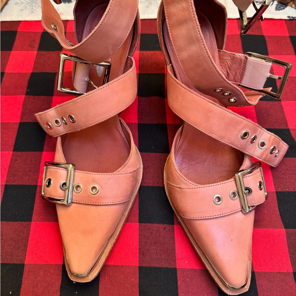 Jeffrey Campbell blush pink shoes sz 9 heel is 3.25 inches